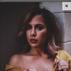 Meet your Posher, Johely